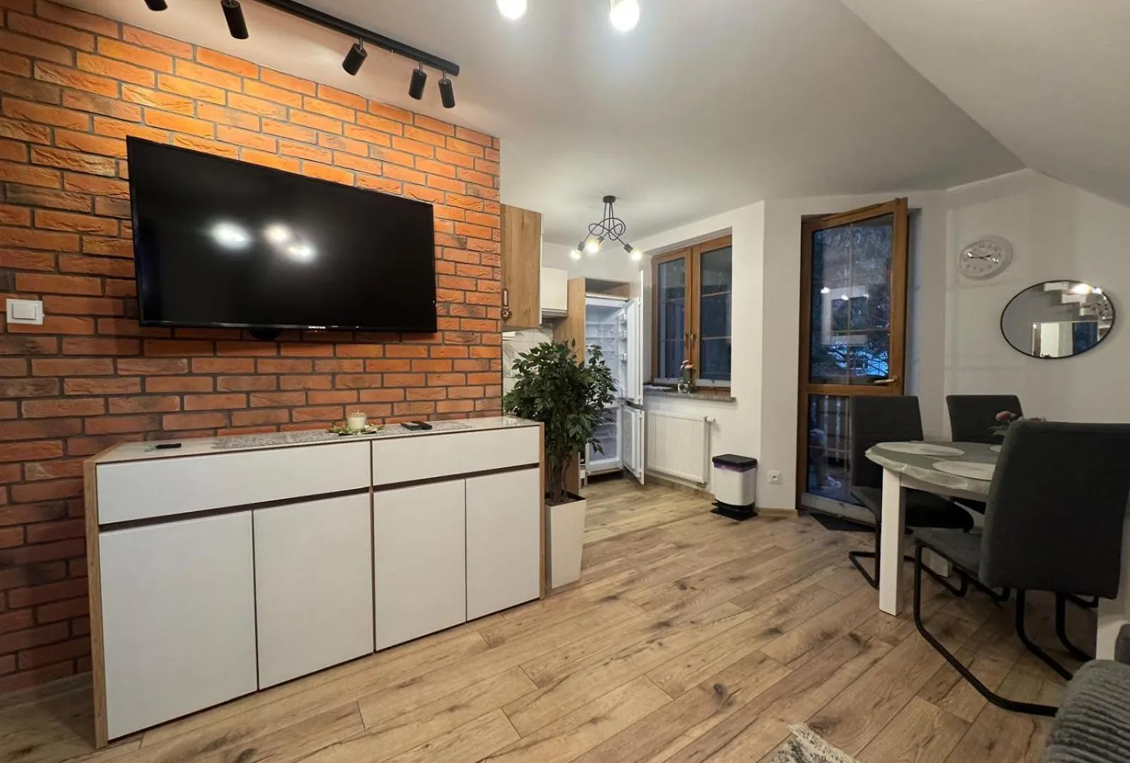 Apartament Trzy Swierki - W Objeciu Natury, Obok Glownego Deptaka - By Spaceapart Karpacz Apartment